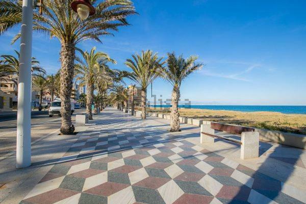 Apartamento Con Terraza 50M2，500M A La Playa Lägenhet Arenales del Sol Exteriör bild